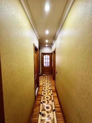 Bakı, köhnə tikili 3 otaqlı, satılır, 85 m²  , Nizami rayonu, 8-ci kilometr