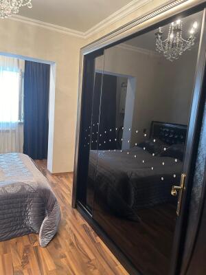 Bakı, köhnə tikili 2 otaqlı, satılır, 70 m²  , Binəqədi rayonu, 9-cu mikrorayon