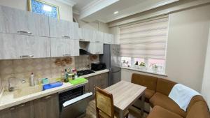 Bakı, yeni tikili 2 otaqlı, kirayə, 90 m²  , Xətai rayonu