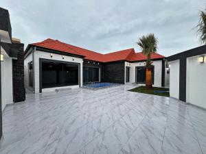Bakı, həyət evi 4 otaqlı, satılır, 160 m² , 3.5 sot , Xəzər rayonu, Şüvəlan