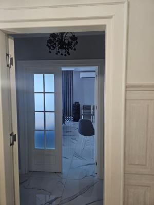 Bakı, yeni tikili 3 otaqlı, satılır, 130 m²  , Xəzər rayonu, Buzovna