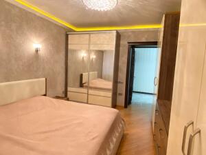 Bakı, yeni tikili 3 otaqlı, satılır, 105 m²  , Yasamal rayonu
