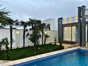 Bakı, bağ/həyət evi 4 otaqlı, satılır , 4.5 sot , Xəzər rayonu, Şüvəlan