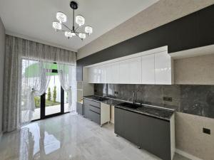 Bakı, həyət evi 4 otaqlı, satılır, 160 m² , 4.5 sot , Xəzər rayonu, Şüvəlan