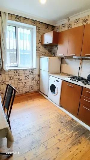 Bakı, köhnə tikili 5 otaqlı, satılır, 100 m²  , Binəqədi rayonu