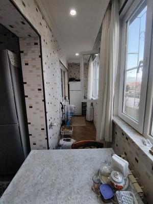Bakı, köhnə tikili 2 otaqlı, satılır, 60 m²  , Suraxanı rayonu, Qaraçuxur qəs.
