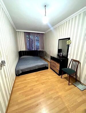 Bakı, köhnə tikili 3 otaqlı, satılır, 70 m²  , Yasamal rayonu