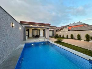 Bakı, həyət evi 4 otaqlı, satılır, 170 m² , 4.5 sot , Xəzər rayonu, Mərdəkan
