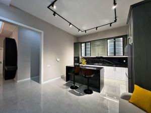 Bakı, həyət evi 5 otaqlı, satılır, 300 m² , 7 sot , Xəzər rayonu, Mərdəkan