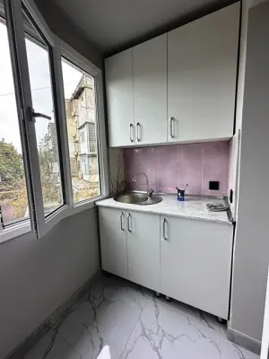 2 комната старое здание, продажа, 40 m², Бакы, Низами рајону, 8-ҹи километр