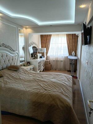 Bakı, köhnə tikili 3 otaqlı, satılır, 80 m²  , Yasamal rayonu