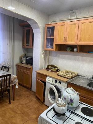 Bakı, köhnə tikili 4 otaqlı, satılır, 100 m²  , Xətai rayonu, Köhnə günəşli qəs.