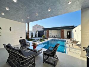 Bakı, həyət evi 4 otaqlı, satılır, 170 m² , 4 sot , Xəzər rayonu, Şüvəlan