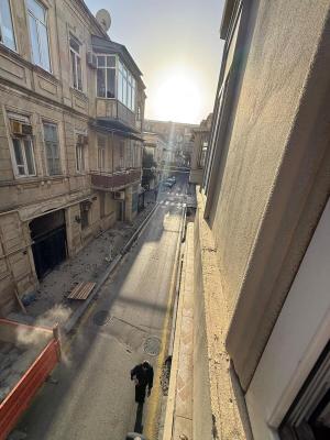 Bakı, köhnə tikili 2 otaqlı, satılır, 65 m²  , Yasamal rayonu