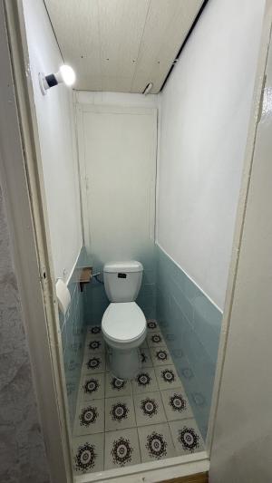 Bakı, köhnə tikili 2 otaqlı, satılır, 45 m²  , Binəqədi rayonu, 7-ci mikrorayon