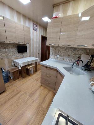 Bakı, köhnə tikili 3 otaqlı, satılır, 90 m²  , Səbail rayonu, Bayıl qəs.