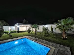 Bakı, həyət evi 5 otaqlı, satılır, 350 m² , 8 sot , Xəzər rayonu, Şüvəlan