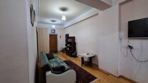 Bakı, yeni tikili 2 otaqlı, satılır, 101 m²  , Səbail rayonu, Badamdar qəs.