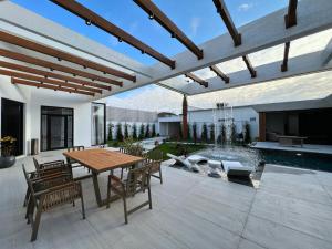 Bakı, həyət evi 5 otaqlı, satılır, 220 m² , 8 sot , Xəzər rayonu, Mərdəkan