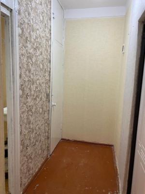 Bakı, köhnə tikili 2 otaqlı, satılır, 32 m²  , Binəqədi rayonu, 7-ci mikrorayon