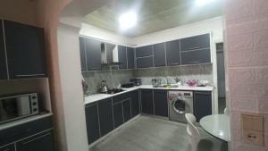 Bakı, köhnə tikili 3 otaqlı, satılır, 74 m²  , Binəqədi rayonu, 9-cu mikrorayon