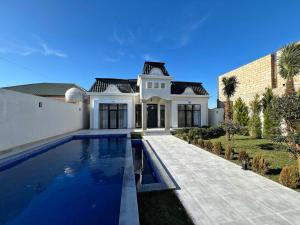 Bakı, həyət evi 5 otaqlı, satılır, 230 m² , 6 sot , Xəzər rayonu, Şüvəlan