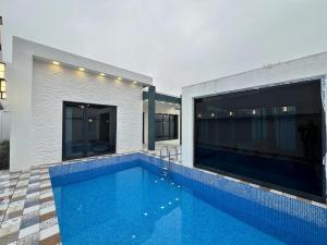 Bakı, həyət evi 4 otaqlı, satılır, 150 m² , 3.3 sot , Xəzər rayonu, Şüvəlan