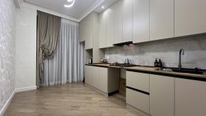 Sumqayıt, yeni tikili 3 otaqlı, satılır, 99 m²  