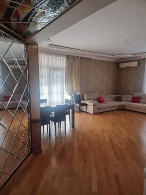 Bakı, yeni tikili 4 otaqlı, satılır, 180 m²  , Yasamal rayonu