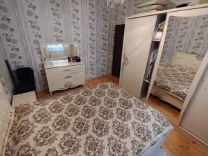 Bakı, həyət evi 5 otaqlı, satılır, 180 m² , 1.5 sot , Binəqədi rayonu, Biləcəri qəs.