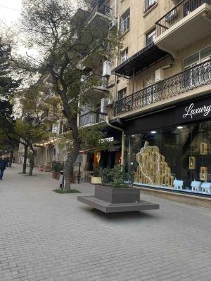 Bakı, köhnə tikili 2 otaqlı, satılır, 65 m²  , Yasamal rayonu, Yasamal qəs.