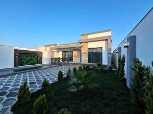 Bakı, həyət evi 4 otaqlı, satılır, 160 m² , 4 sot , Xəzər rayonu, Şüvəlan